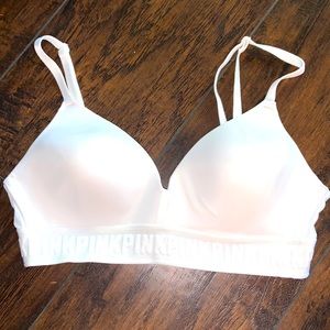 PINK Victoria’s Secret Wear Everywhere Wireless